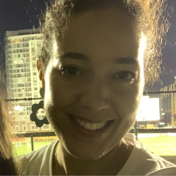 Floral ceramic earrings - Picture 4 of 4